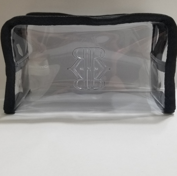 REVIVE COSMETICS SET OF 4 WITH BAG! - Picture 3 of 6